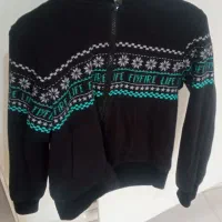 سویشرت و بافت گرم همه در حد نو و مارک دار