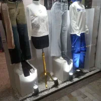 فروش فوری لوازم گالری پوشاک|لباس|بومهن, |دیوار