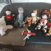 تعدادی عروسک و مانتو|اسباب‌‌بازی|ری, اقدسیه|دیوار