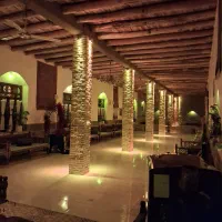 سوییت-اقامتگاه-بومگردی-سنتی-کافه-رستوران