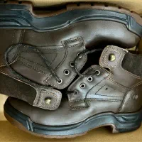 کفش ایمنی بهشتیان|کیف، کفش، کمربند|بندر کنگان, |دیوار