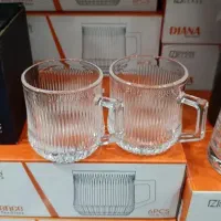 یک دست استکان نو به همراه کارتون