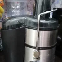 آبمیوه گیری به فروش می‌رسد