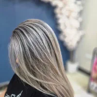 رنگ و لایت تخصصی سالن ماه چهره
