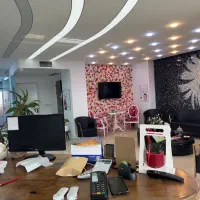 اجاره ۱۳۰متری مناسب سالن زیبایی کلینیک های برند