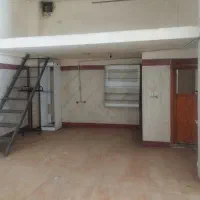 مغازه ۶۰ متری