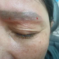 پاک کردن ابرو|خدمات آرایشگری و زیبایی|قم, قلعه کامکار|دیوار