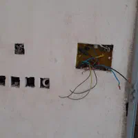 برقکاری برقکار رفع اتصالی سیم کشی جزئی و کلی|خدمات پیشه و مهارت|قم, نیروگاه|دیوار