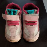 کتانی دخترونه ،کتونی هاسایز ۲۸|کفش و لباس بچه|شاهدشهر, |دیوار