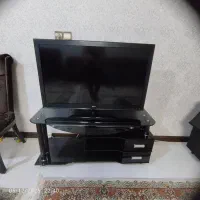 میز تلویزیون شیشه