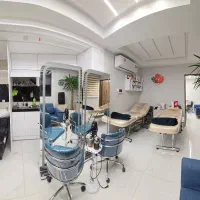 فروش کلیه وسایل سالن زیبایی به علت مهاجرت