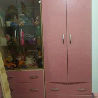 کمد لباس و عروسک