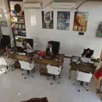 منشی و مشاور املاک