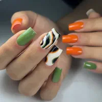 خدمات تخصصی ناخن با متد روسی(با تخفیف ویژه)