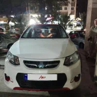 ماشین صفر کوییک آر سفید قرمز