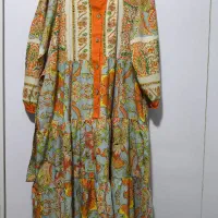 پیراهن|لباس|رشت, معلم|دیوار