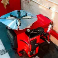 کار در پنچرگیری و لاستیک فروشی  کیانشهر