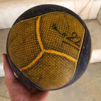 توپ والیبال V200 اورجینال مسابقاتی|ورزشهای توپی|زنجان, |دیوار