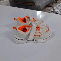 باتخفیف خوب کفش دوجفت نو بقیه درحد خیلی نو هستن|کفش و لباس بچه|مشهد, رده|دیوار