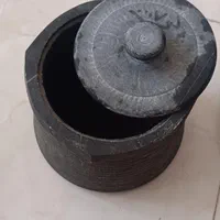 دیگ دیزی سنگی|ظروف پخت‌وپز|اصفهان, باغ فردوس|دیوار