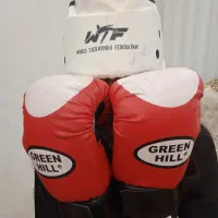 دستکش بوکس و کلاه تکواندو|تجهیزات ورزشی|گلبهار, شهر جدید گلبهار|دیوار