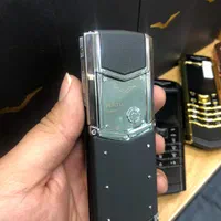 گوشی دکمه ای لوکس برند ورتو vertu آب طلا|موبایل|تهران, نیاوران|دیوار