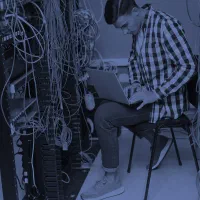 تجهیزات و پشتیبانی شبکه ماهیانه فقط 5 میلیون