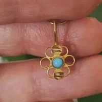 گوشواره بچگانه