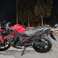 موتور سیکلت مگلی