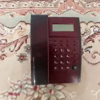 تلفن ثابت رنگ زرشکی
