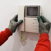 تعمیرات تخصصی انواع ایفون تصویری