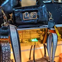 کیف برند مارکدار پاسپورتی چرم رومانی بانتا آبیدر|کیف، کفش، کمربند|سنندج, |دیوار