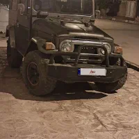 جیپ لندکروزر ۸۳