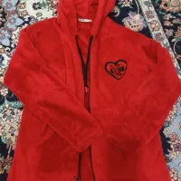 تعدادی لباس زمستانی|لباس|تربت جام, شهید نصرالهی|دیوار