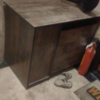 میز کامپیوتر در حد نو