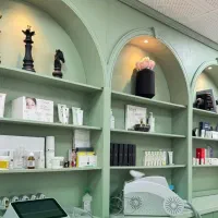 اجاره تخت و پارتیشن در کلینیک زیبایی