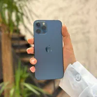 آیفون ۱۲ پرو آبی