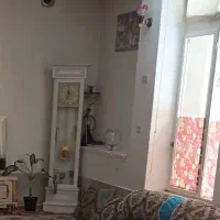 ساعت ایستاده یا سالم فروخته میشود قیمت یک و دویست