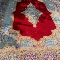 فرش دست بافت و تلویزیون