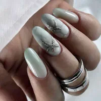 خدمات کاشت ناخن