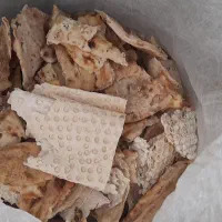 نان خشک تمیز