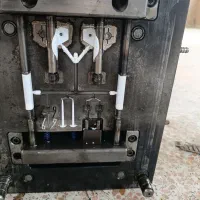 قالب تزریق پلاستیک|ماشین‌آلات صنعتی|ملارد, |دیوار