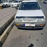 پرایدسفید‌۸۷