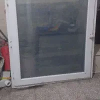تعدادی پنجره پیویسی جنس محکم