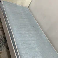تخت و تشک و‌میز ارایش با صندلی