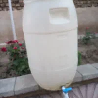 گالن یامنبع آب