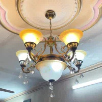 دو عدد لوستر ۵ شاخه ی فرانسوی با الماس های ۱۲ بعدی