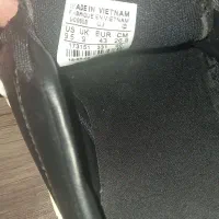 کفش فوتبال سالنی اصل ویتنام|تجهیزات ورزشی|مسجد سلیمان, |دیوار