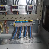 کلیه کارهای برق ساختمان و صنعتی