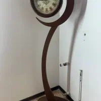ساعت ایستاده